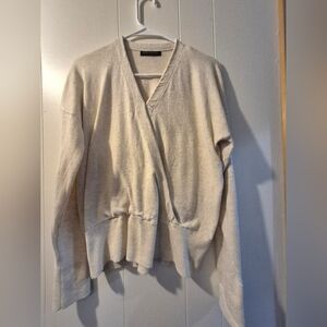 Banana Republic Cream V-Neck Knit Sweater | Soft Neutral | Size L Workwear